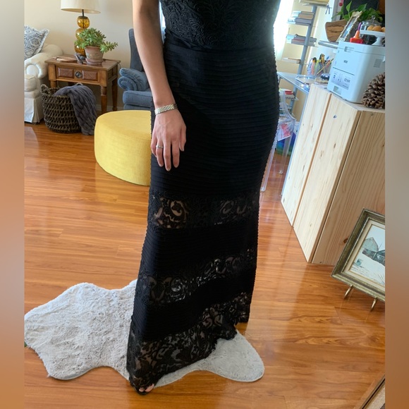 Tadashi Shoji Evening Dress Size Small - Picture 15 of 16